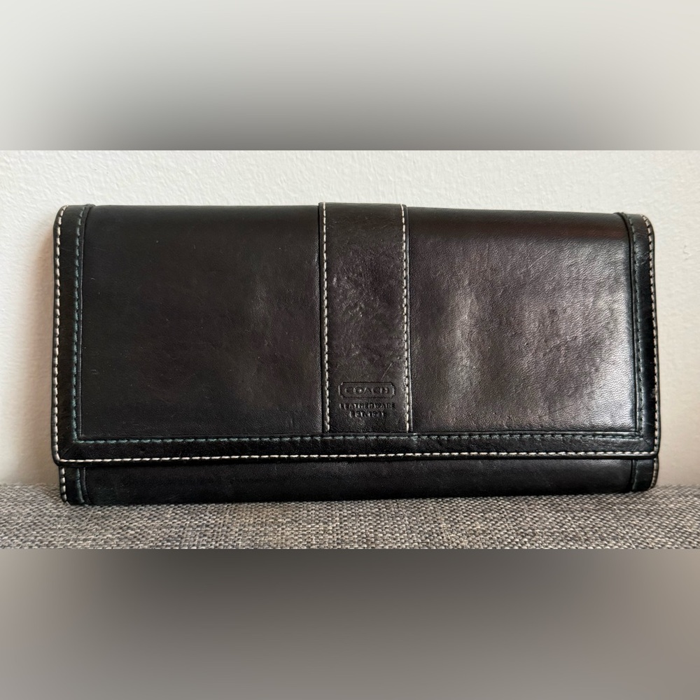 Coach Black Leather Hampton Vintage Blue Contrast Stitching Wallet